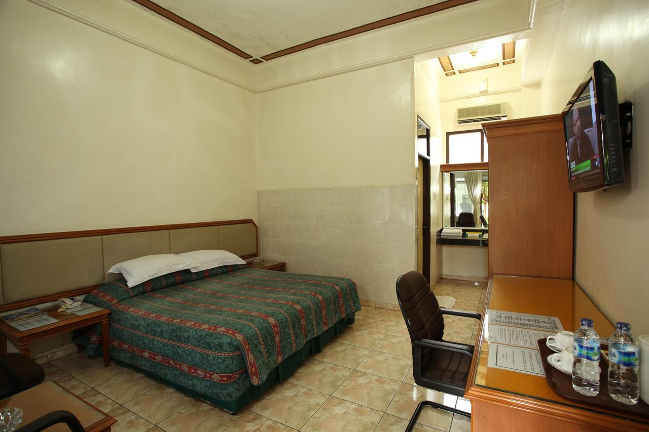 تْشيريبون Langensari Hotel المظهر الخارجي الصورة
