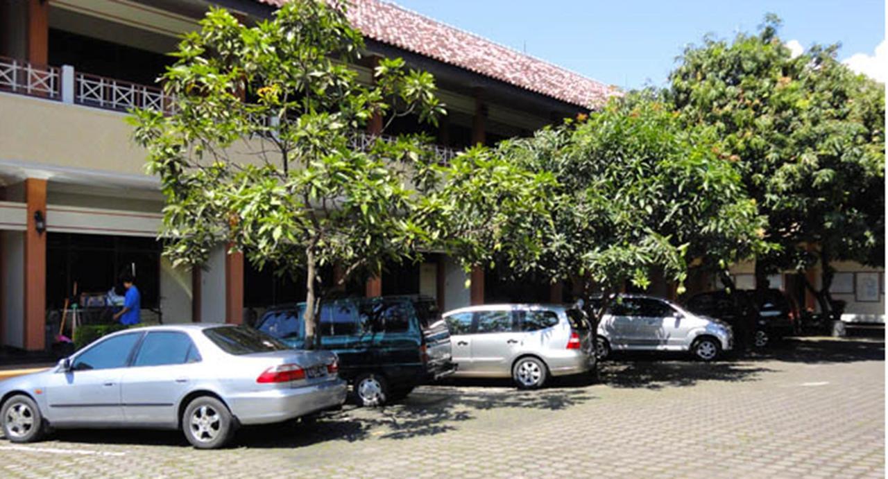 تْشيريبون Langensari Hotel المظهر الخارجي الصورة