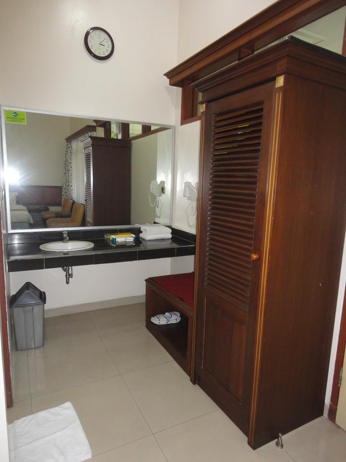 تْشيريبون Langensari Hotel المظهر الخارجي الصورة
